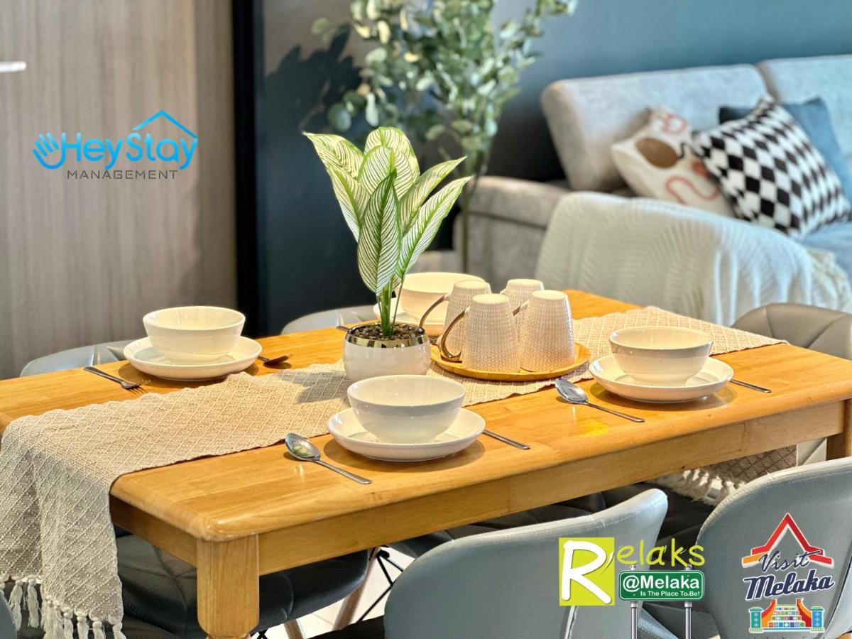 Novo 8 Residence Bachang By Heystay Management Kampong Tambak Bagian luar foto