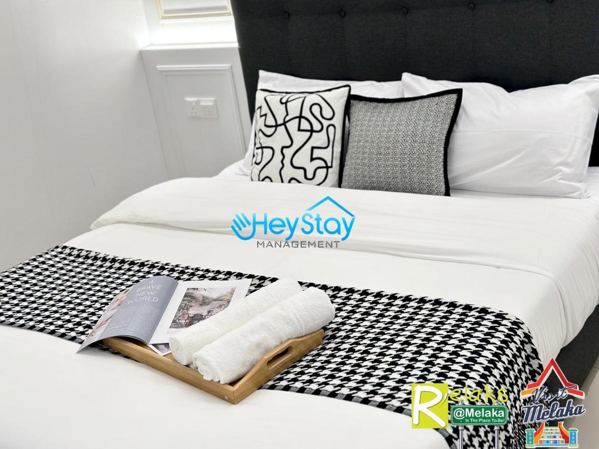Novo 8 Residence Bachang By Heystay Management Kampong Tambak Bagian luar foto
